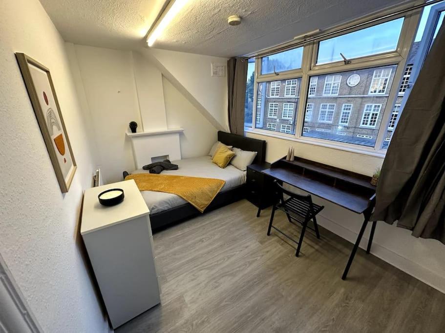 Spectacular 2 Bedroom On Tower Bridge 런던 외부 사진